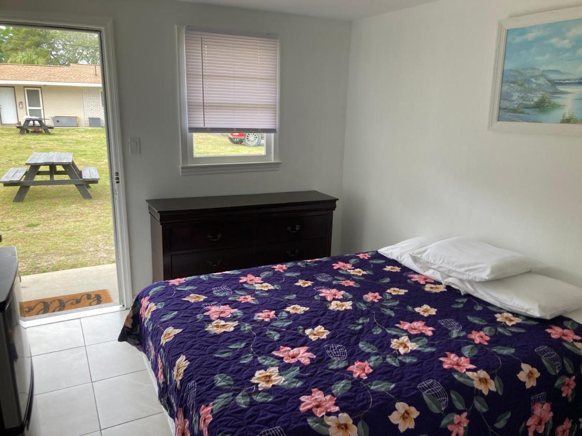 Riviera Motor Lodge Atlantic Beach エクステリア 写真
