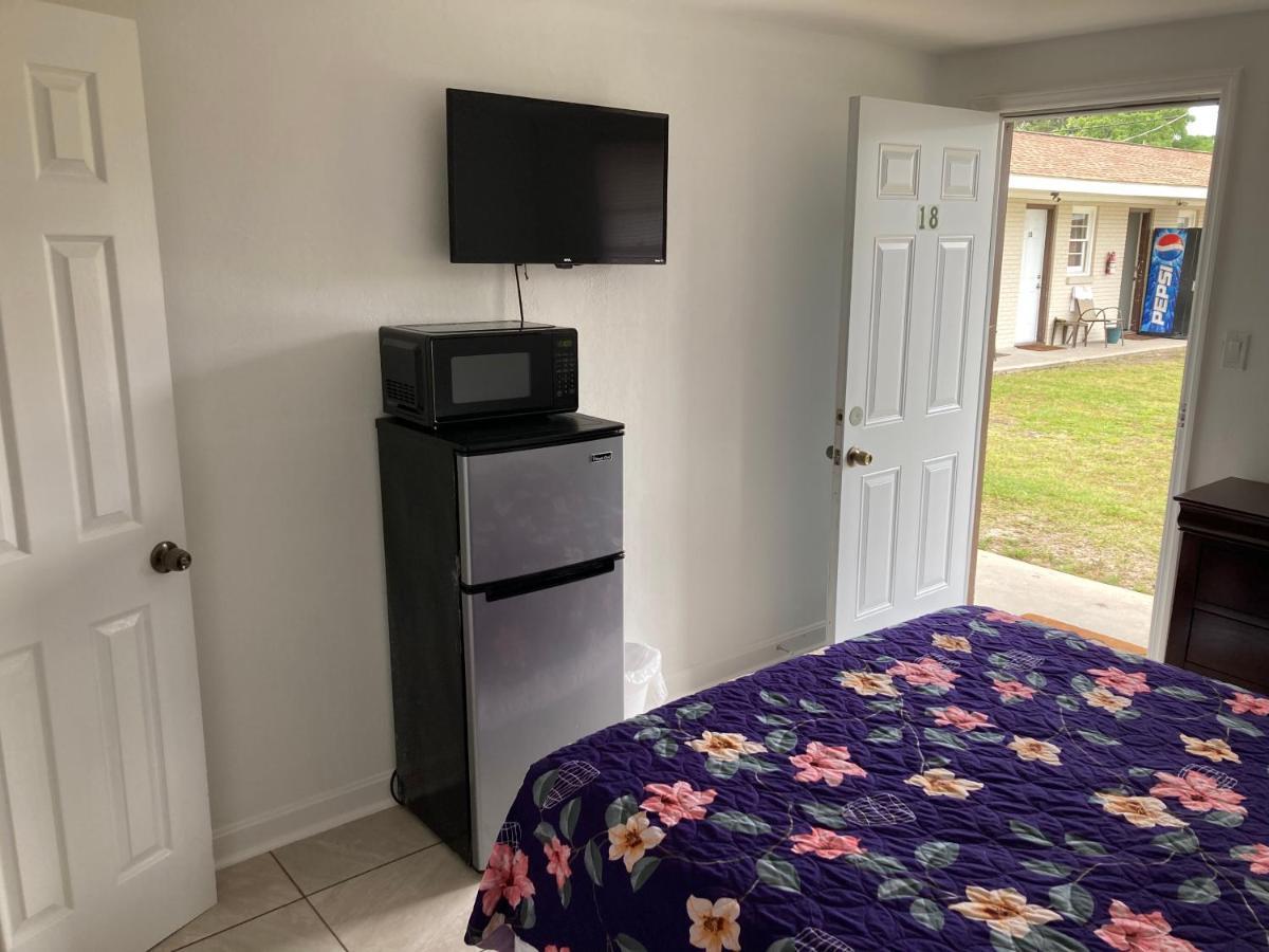 Riviera Motor Lodge Atlantic Beach エクステリア 写真